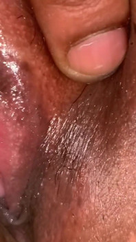 Kakak ipar nyepong kontol dan disepong sambil santai