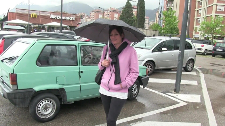 Indecent proposal: Onfatsoenlijk voorstel - getrouwde Italiaanse milf gaat akkoord en heeft seks...