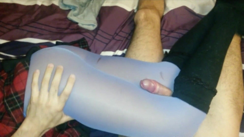 Nylon Xtreme: Muie cu ciorapi violet deschis