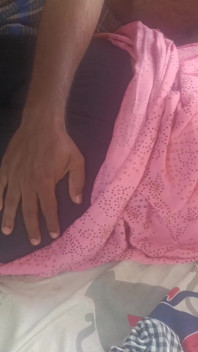 Ibu rumah tangga pink chudi ngentot hot di ranjang