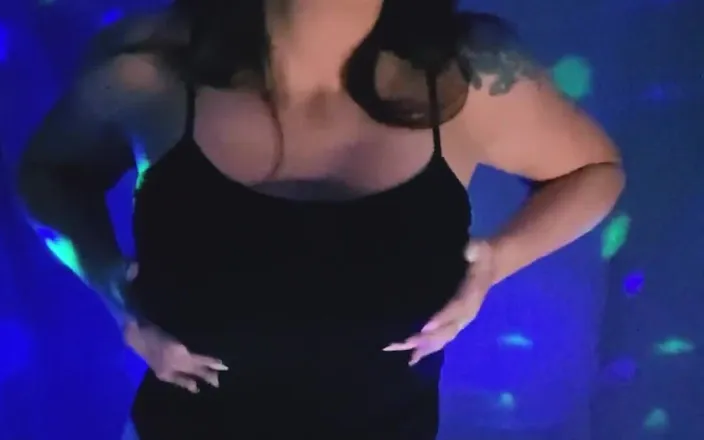 CoyWilder: Felt Cute Striptease