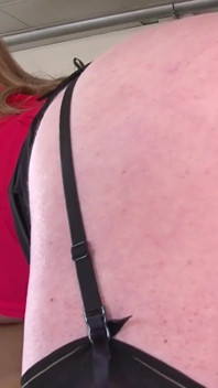 british chodne laayak mammi drishy-3 gand aur sunahre baalon vaali milf(chodne laayak mammi) Holly Kiss apne bos ke saath ophis men chudaee kar rahi hai