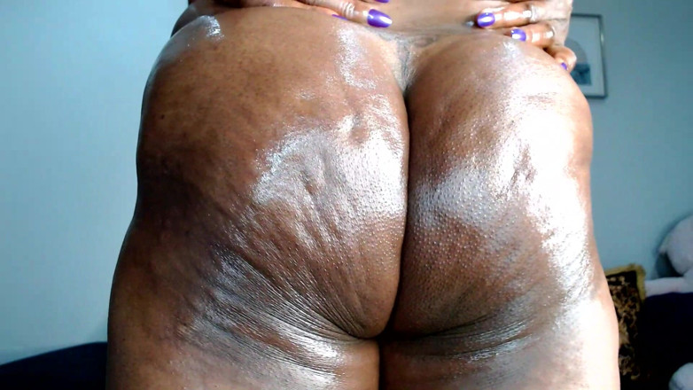 Maeling: Super Hero Ass-fyxiation: Giantess Spiderman Ass - Giantess Mael