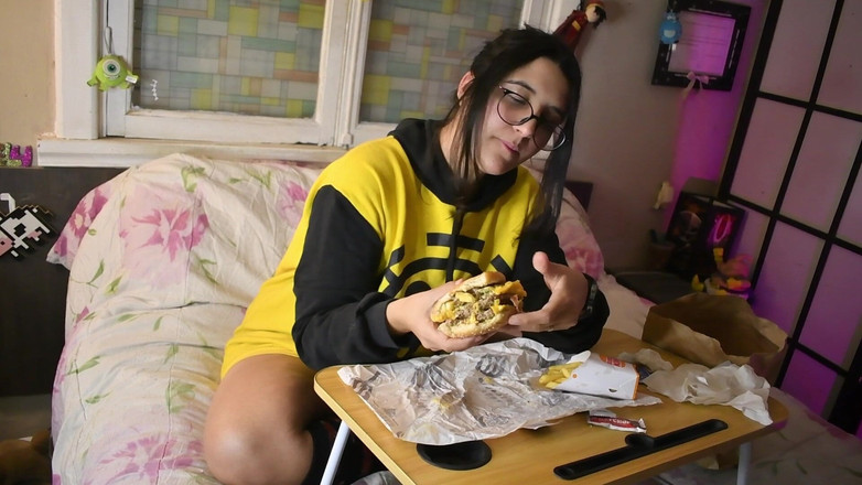 Bunny Looner: JOI walenie na mnie podczas jedzenia hamburgera - króliczek looner