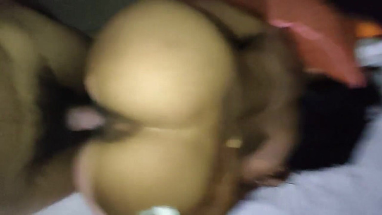 Muskaanhorny: Casal indiano no banheiro para chupar e chupar
