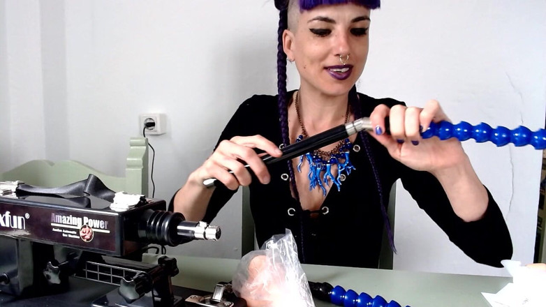 Goddess Maya: Tester New Fuck Machine