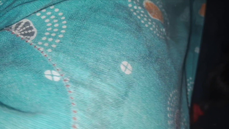 Busty Banuu: Sexy Bhabhi šukání kundičky