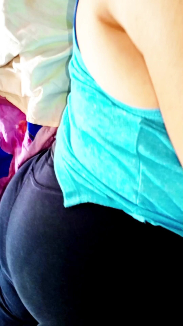 Milfta boohot: I Invite the Lady I Met at the Gym Over...