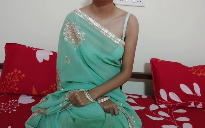 Saara Bhabhi: 힌디어 섹스 스토리 롤플레이 - 공부하는 동안 배다른 아들을 따먹는 인도 새엄마
