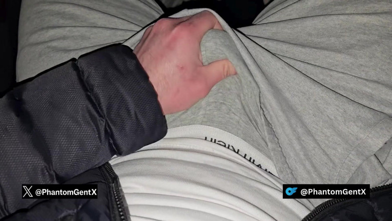 PhantomGentX: Niemiecki chłopiec z Precum w Gray Ck szarpie się w...