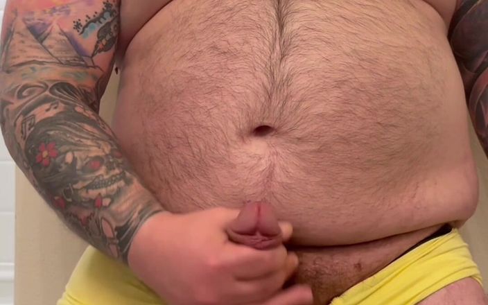 TattedRockerBear: Wytatuowany owłosiony niedźwiedź Pre Gaming