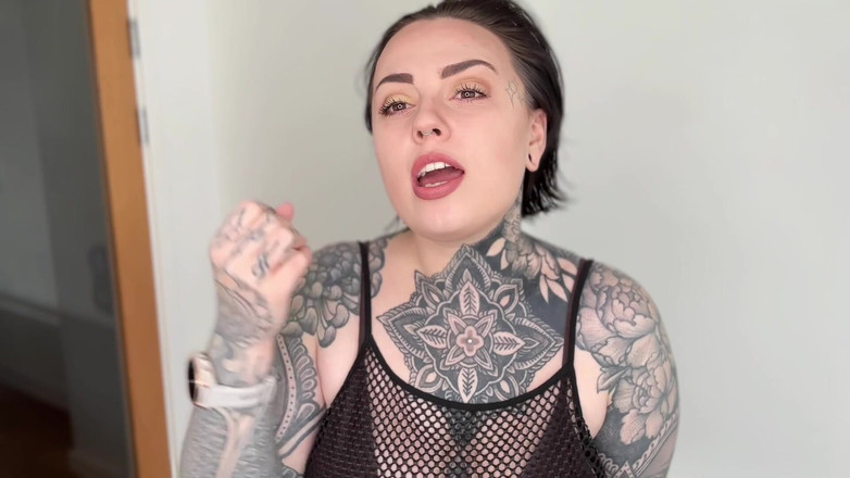 Miss Valentina: Taste Your Precum