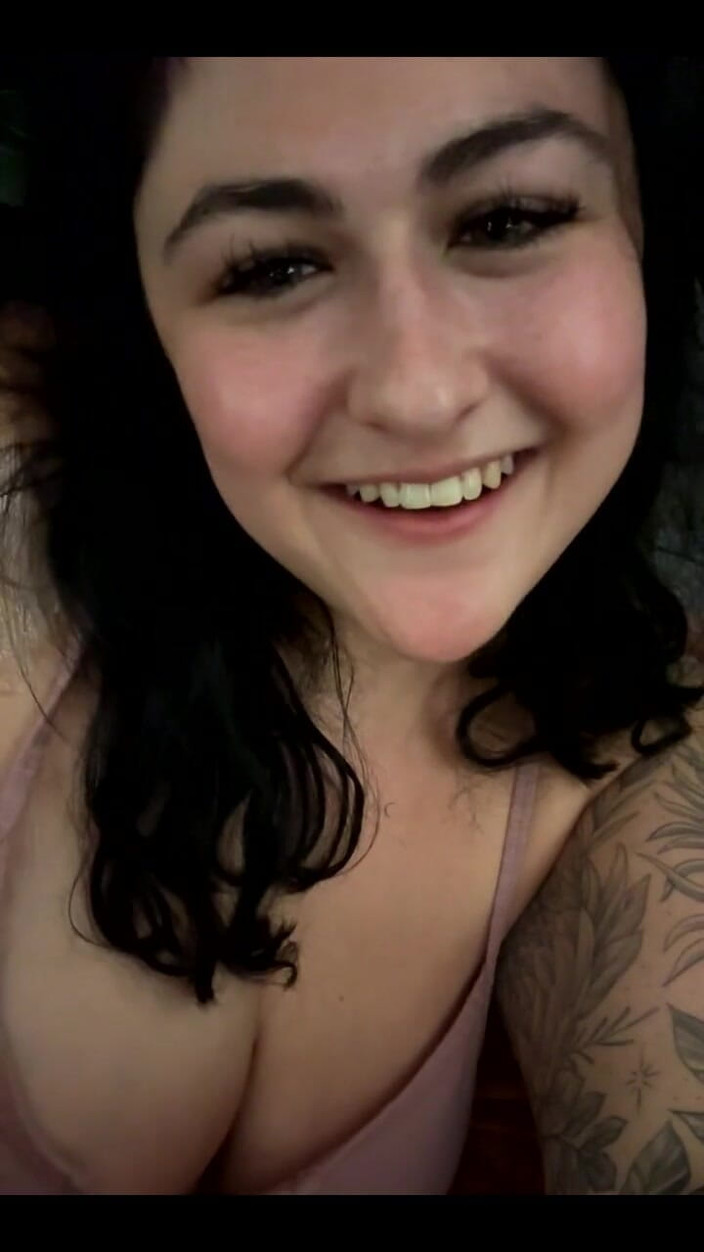 Josie Jaxxon: Čas příběhu! Šel jsem domů s tetovací umělkyní!