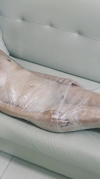 Ingrid - mummification ketat dan pancutan mani di mukanya!