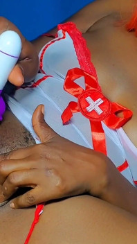 Une Infirmière Noire Canon Et Sexy Se Fait Baiser Et Squirte Partout