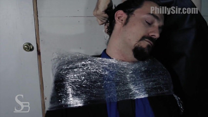 Philly Sir Videos: 스위치: 브라이언 경이 전단을 당합니다.