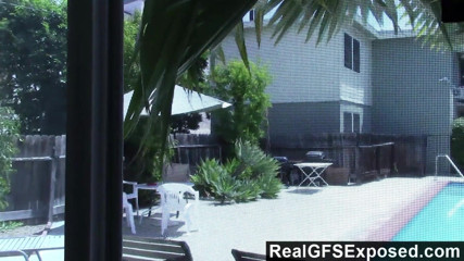 Real GFs Exposed: 사랑스러운 갈색 머리 지젤 마리가 망쳐놓고 지즈에 젖어
