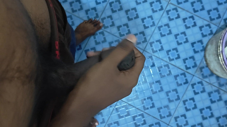 Tamil10inchesbbc: Tamil10inches BBC Splash Piss Session