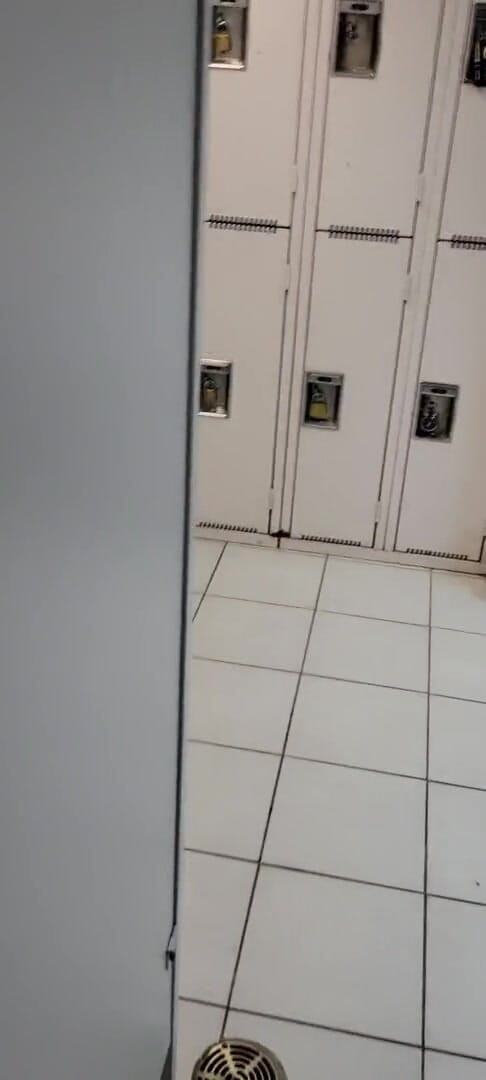 JohnholmesjuniorCA: Pertunjukan solo intro johnholmesjunior di kamar mandi berisiko di kamar...