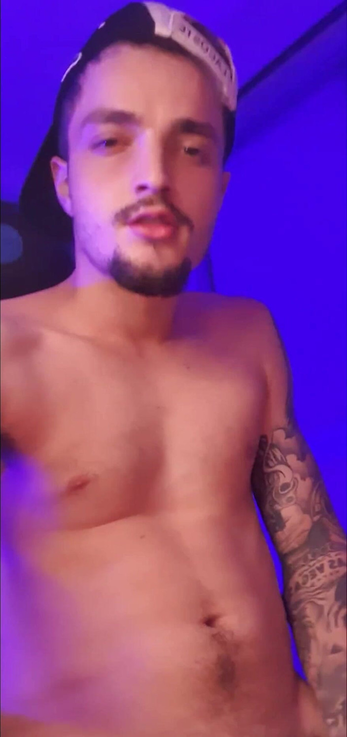 ErickDiaz: 仕事帰りのリラックス