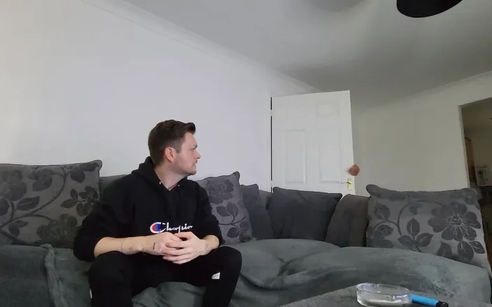 Twotwinkhusbands: Boys Who Get Caught Smoking Get Bent Over the Knee