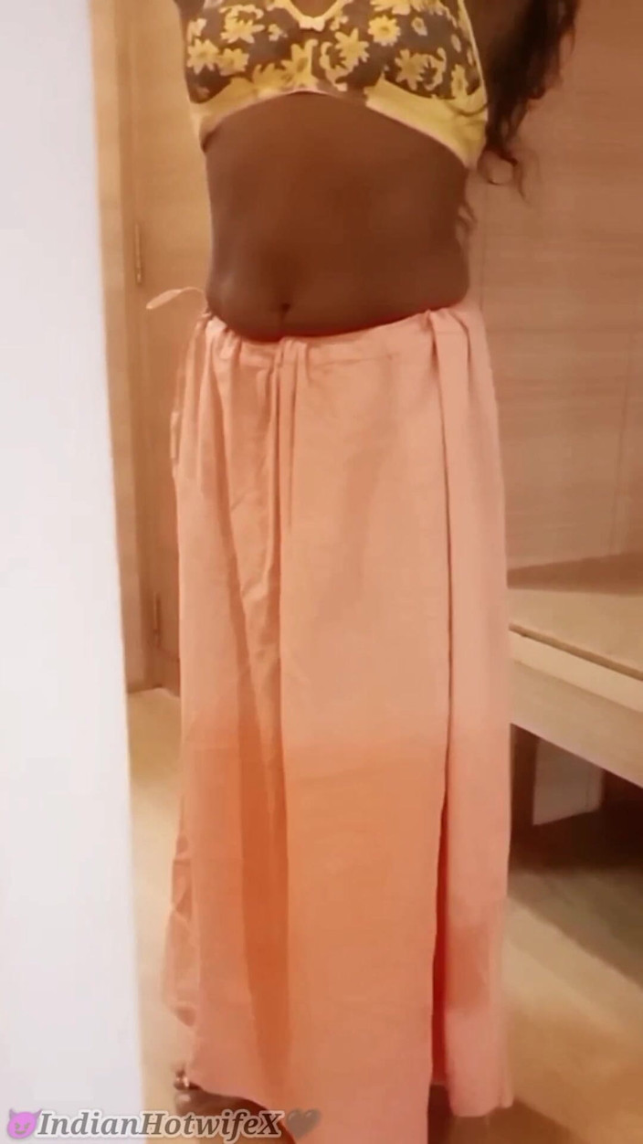 RenuRaj: Tamil desi coura renu deepthroat kouření býkovi, paroháč sleduje! Indický...