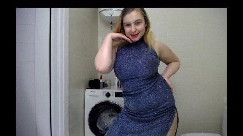 JuiceLussie: Calda ragazza giovane che gioca