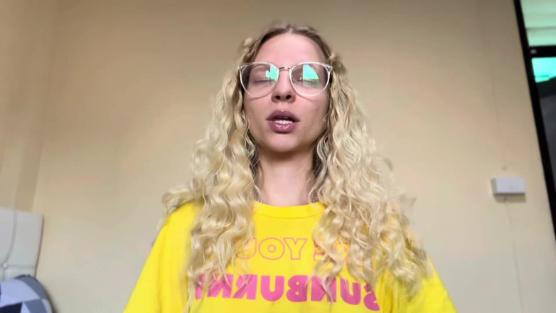Goddess_Bella_Rae: Simplu truc pentru a face fiind efeminat atât de ușor!