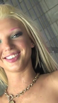 Naughty blonde teen banged in her pussy in the prison