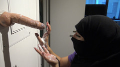 Souzan Halabi: 히잡을 쓴 십대 vs. 대물 자지