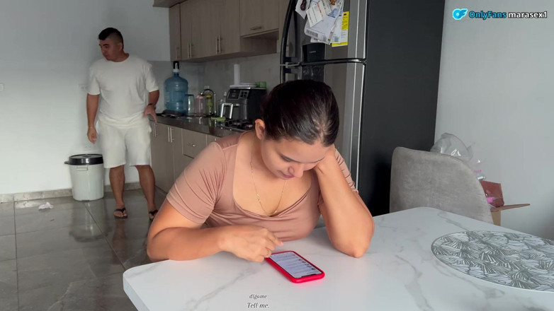 MaRaSexx: üvey kardeşim kız arkadaşımla flört etmeyi bırakmıyor