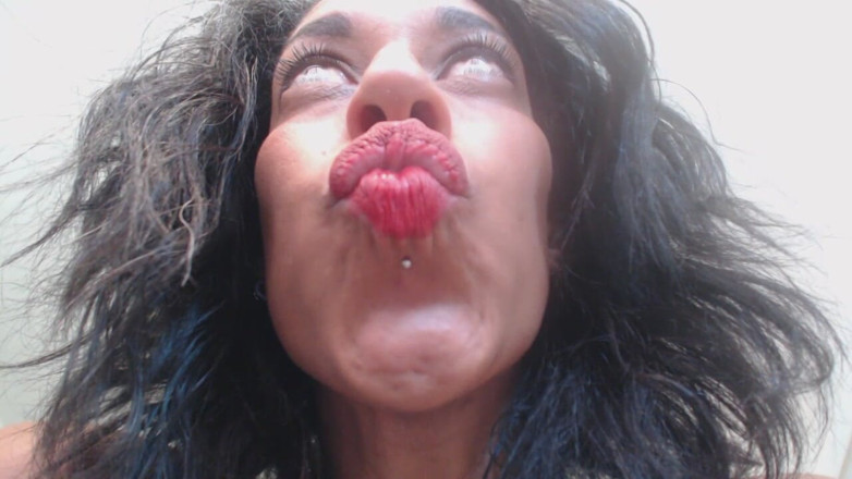 Golden lace: Freaky Mouth and Tongue