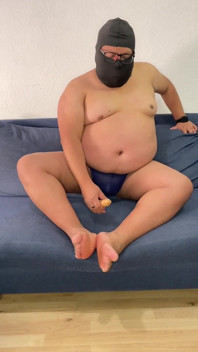 Sexy Chubby Guy Dancing and Showing His Feet