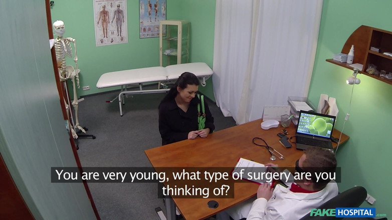 Fake Hospital: Young Stepmom Takes a Thermometer up Her Ass