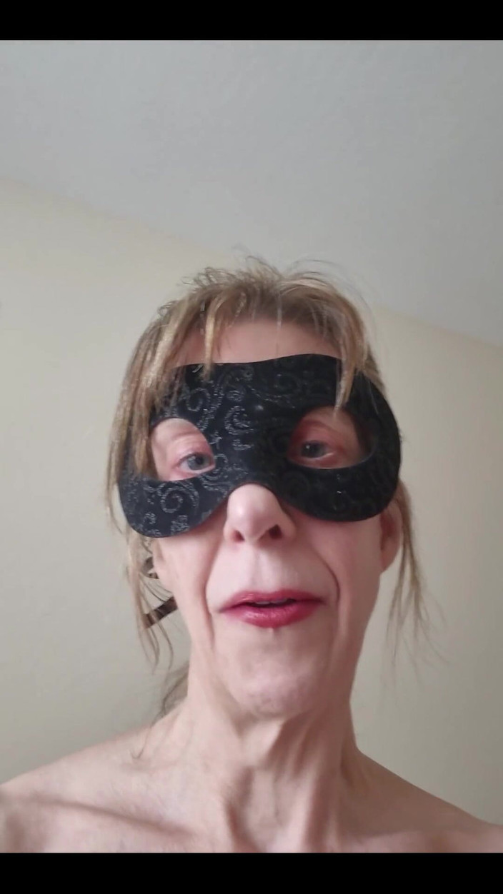 SilkNSin: Dojrzałe zamaskowane