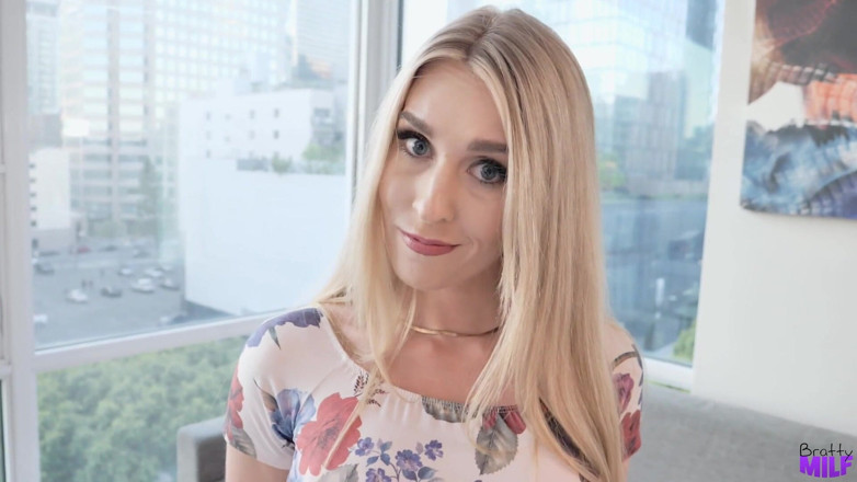 BrattyMilf: Stiefmutter hilft mir, mich zu lockern - S8: e9 - Brattymilf