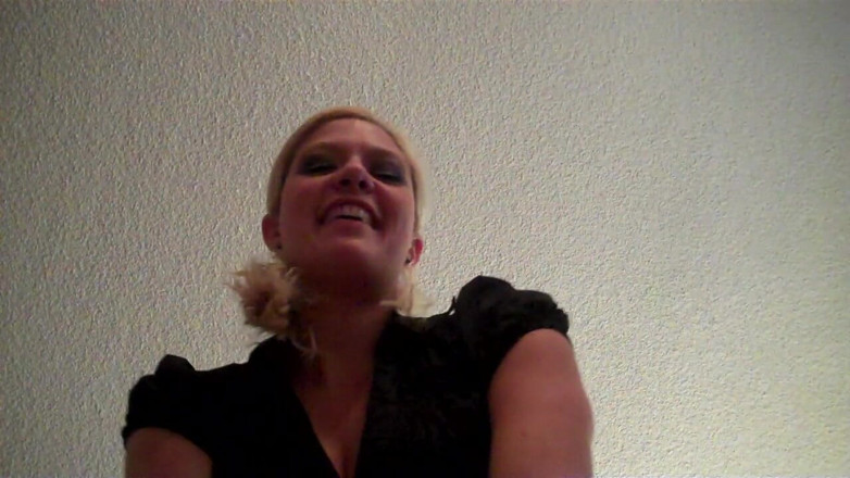 Cryptostudios: Tabitha giantess 93