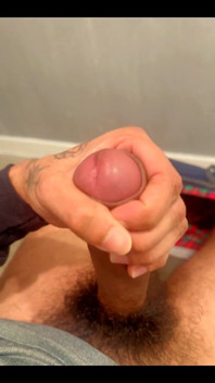 Gooning on the Toilet