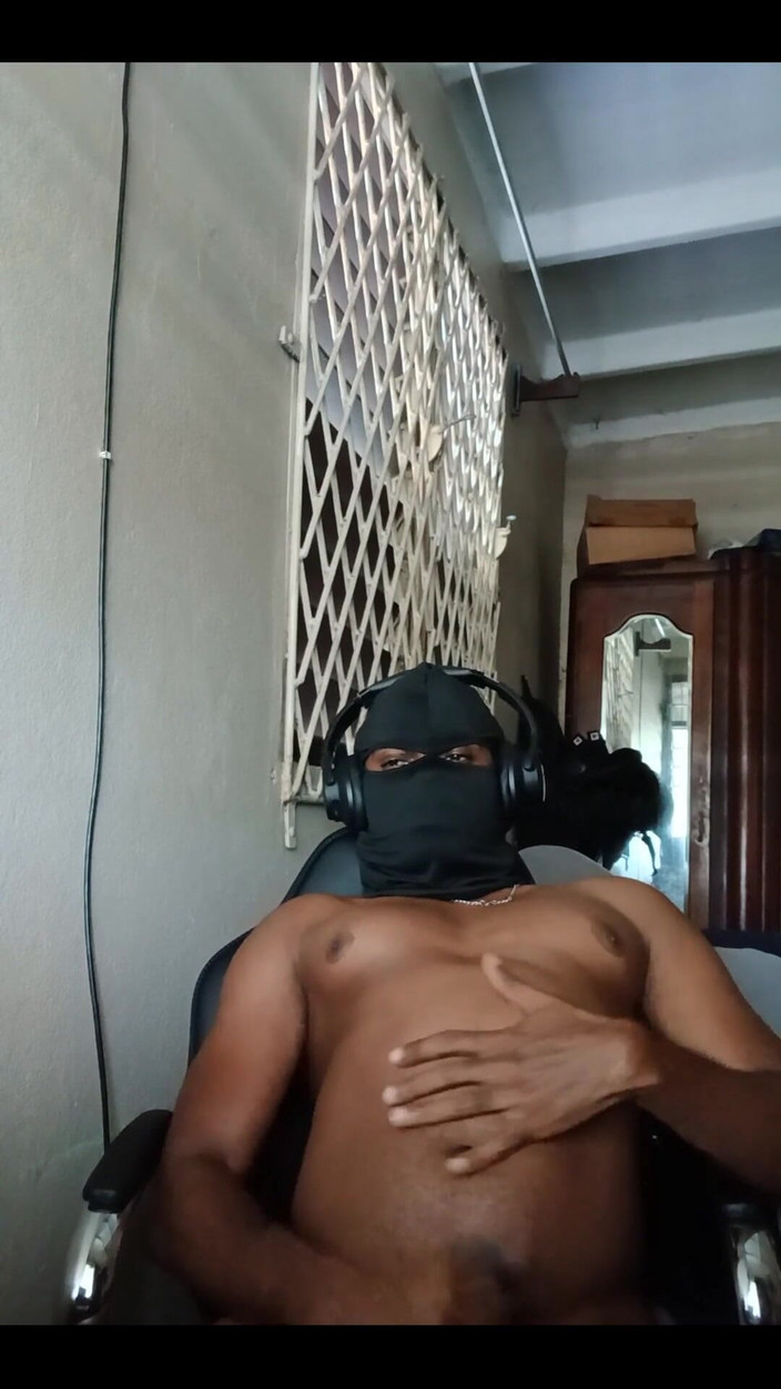 King Kingston: Kände mig kåt i morse. )