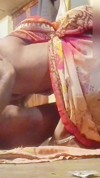 Desi Wife Riding and Fucking Hard Big Asss in Saree