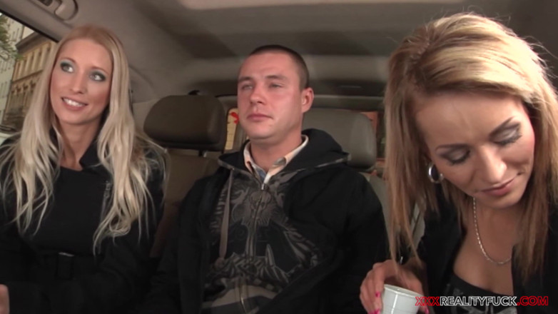 Czech Pornzone: Jízda ve trojce - Uma Zex &amp; Adele Sunshine