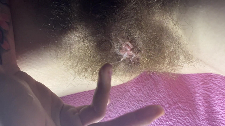 Cuteblonde666: Close up wet hairy pussy big clit
