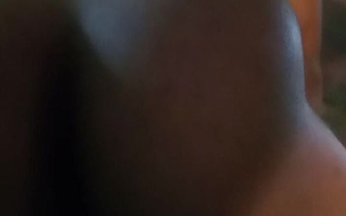 Kinglucero and nahinawahine: TwitchストリーマーとファンファックヌードゲーマーLivetsream