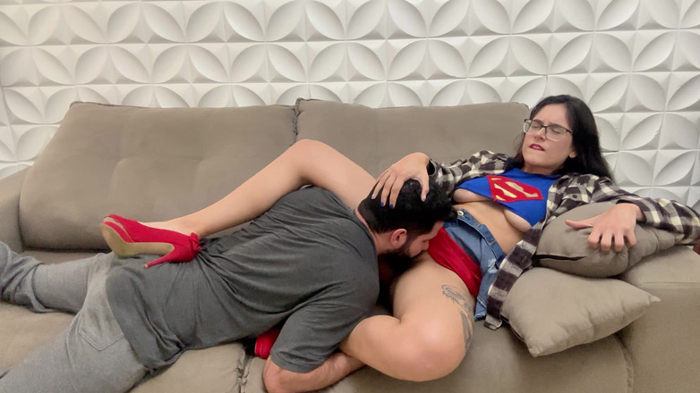 Shamelesscouple: 超女被发现，是时候舔她的阴户了