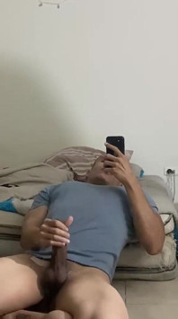 Bellissimo Colombiano Maschio Con Un Cazzo Xxl in Cerca Di Un Sedere Da Rompere