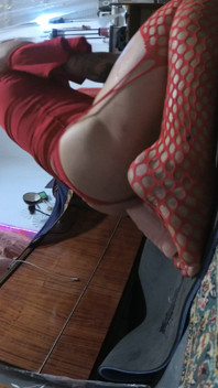 Huge Xxxl Dildo