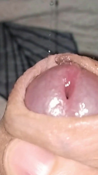 První sex! Pokouším se šukat do těsného zadku a kundičky, velké sperma na její břicho