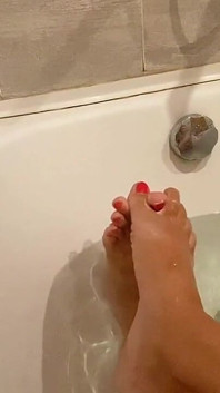 Foot Fetish - Long Legs in Bath