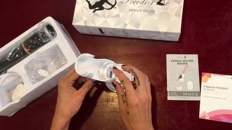 Goddess Maya: Unboxing realist vibrator electric