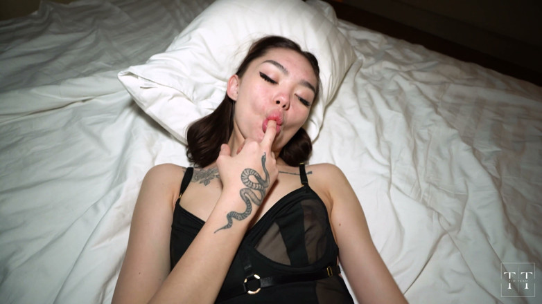 Nashidni TV: Asian Slut Made Me Ride Her All Night Long
